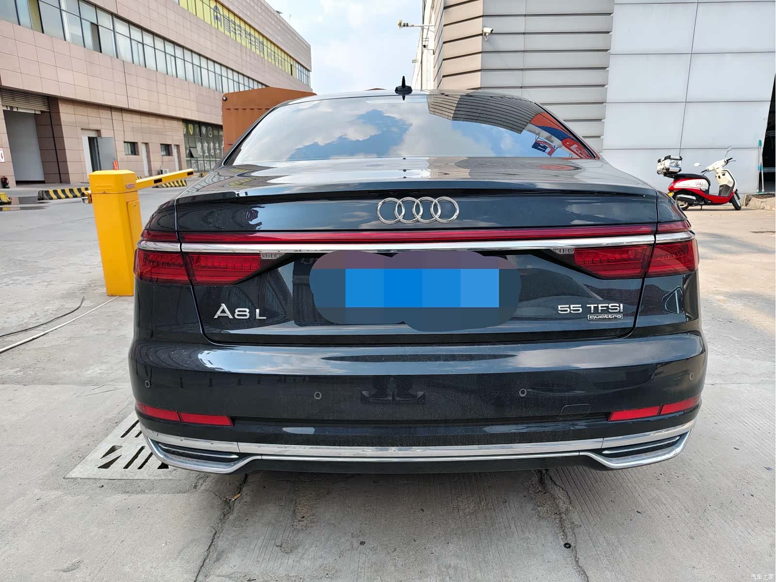Audi A8L, 2020 4