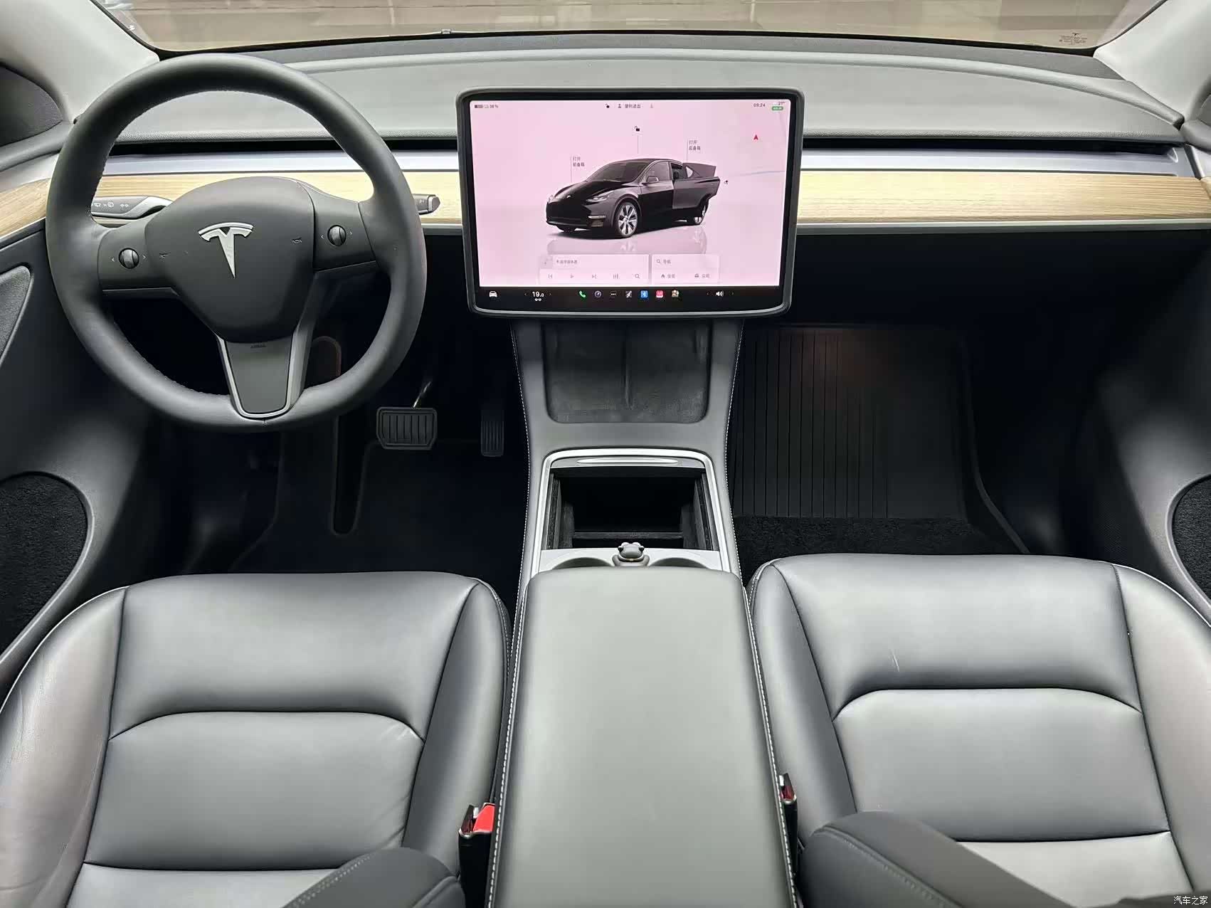 Tesla Model Y, 2023 все фото
