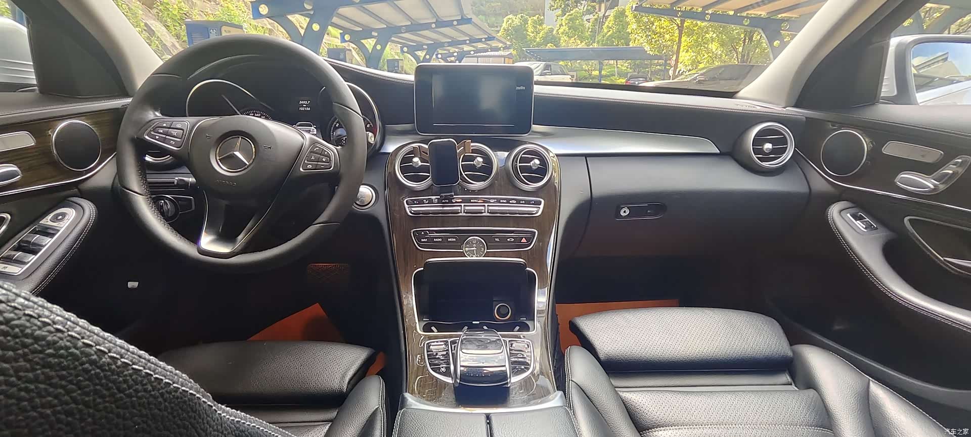 Mercedes-Benz C-Class, 2015 25