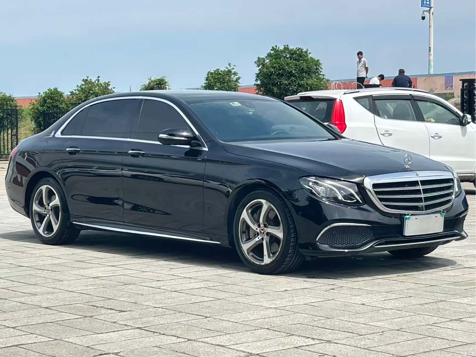 Mercedes-Benz E-Class, 2018 3