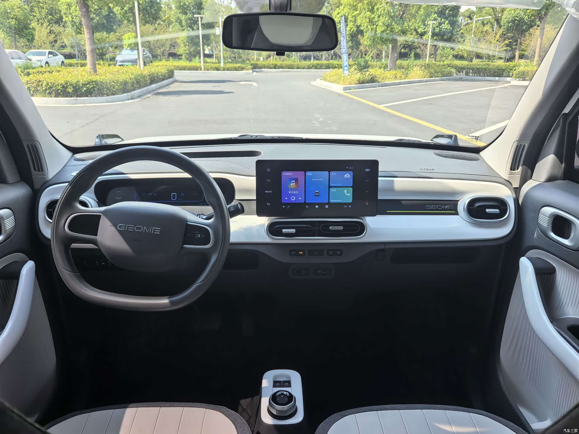 Geely Panda, 2025 11