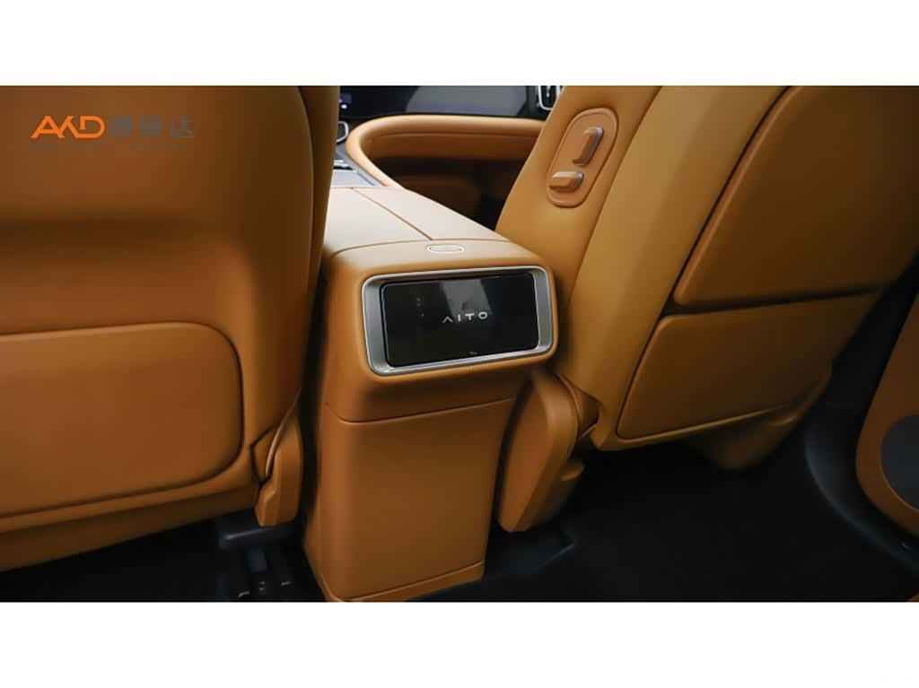 AITO M9, 2025 10