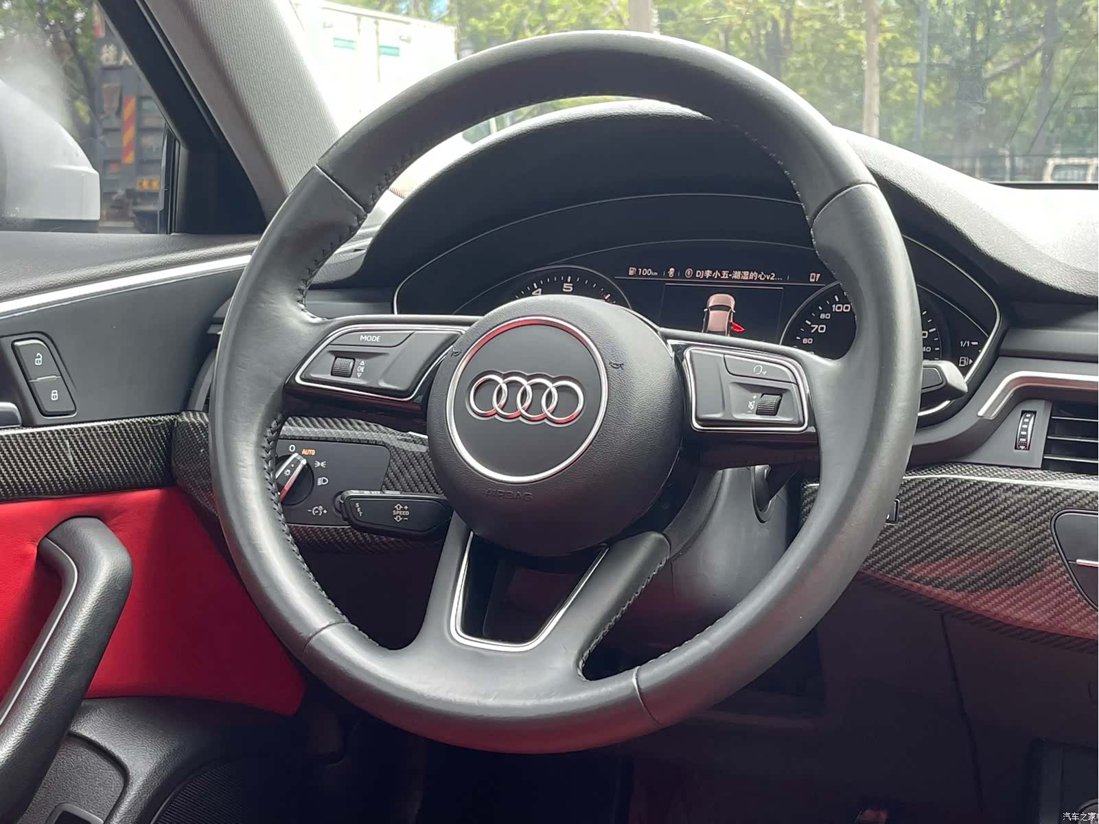 Audi A4L, 2019 18