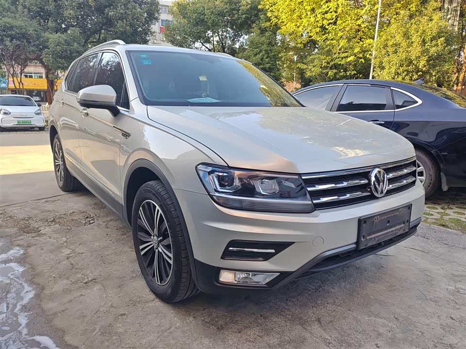 Volkswagen Tiguan L