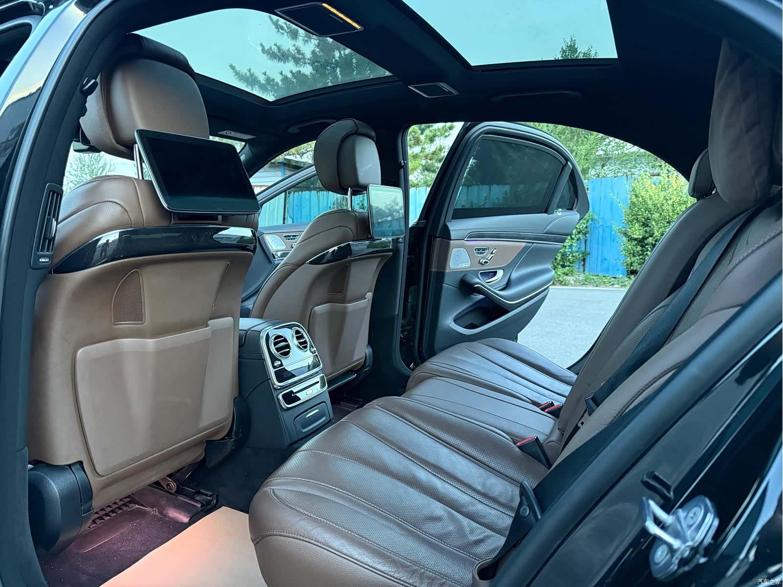 Mercedes-Benz S-Class, 2019 12