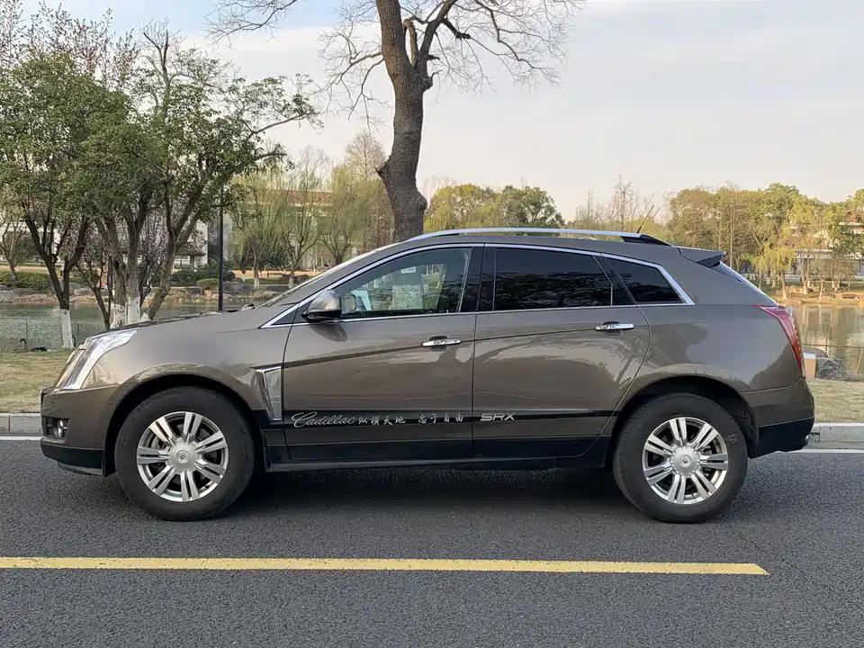 Cadillac SRX