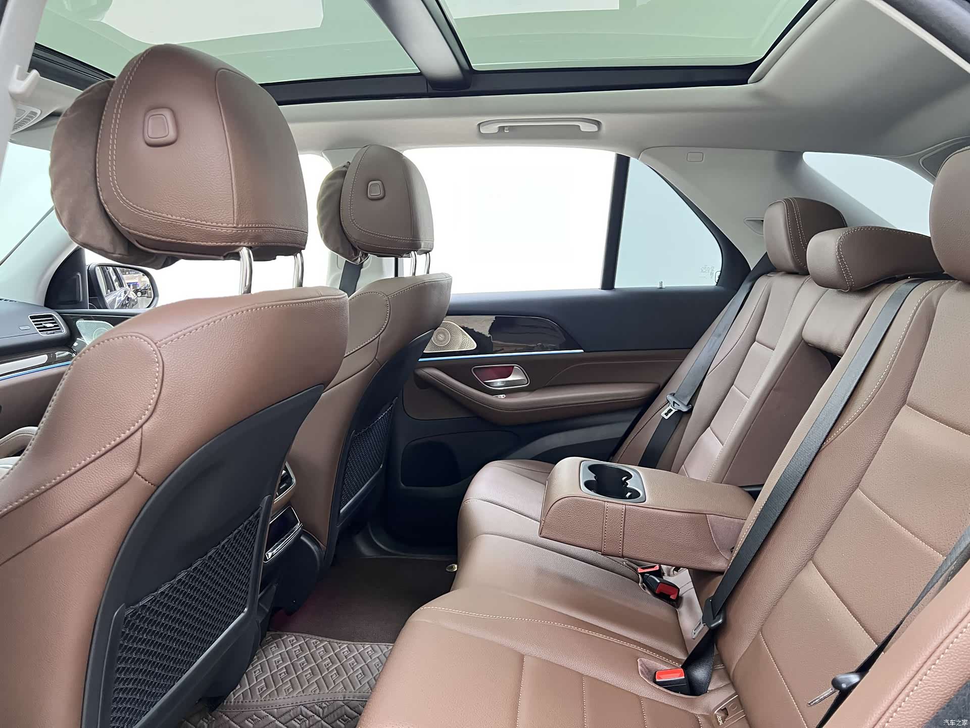 Mercedes-Benz GLE, 2026 31