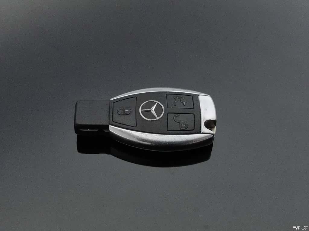 Mercedes-Benz E-Class, 2015 19