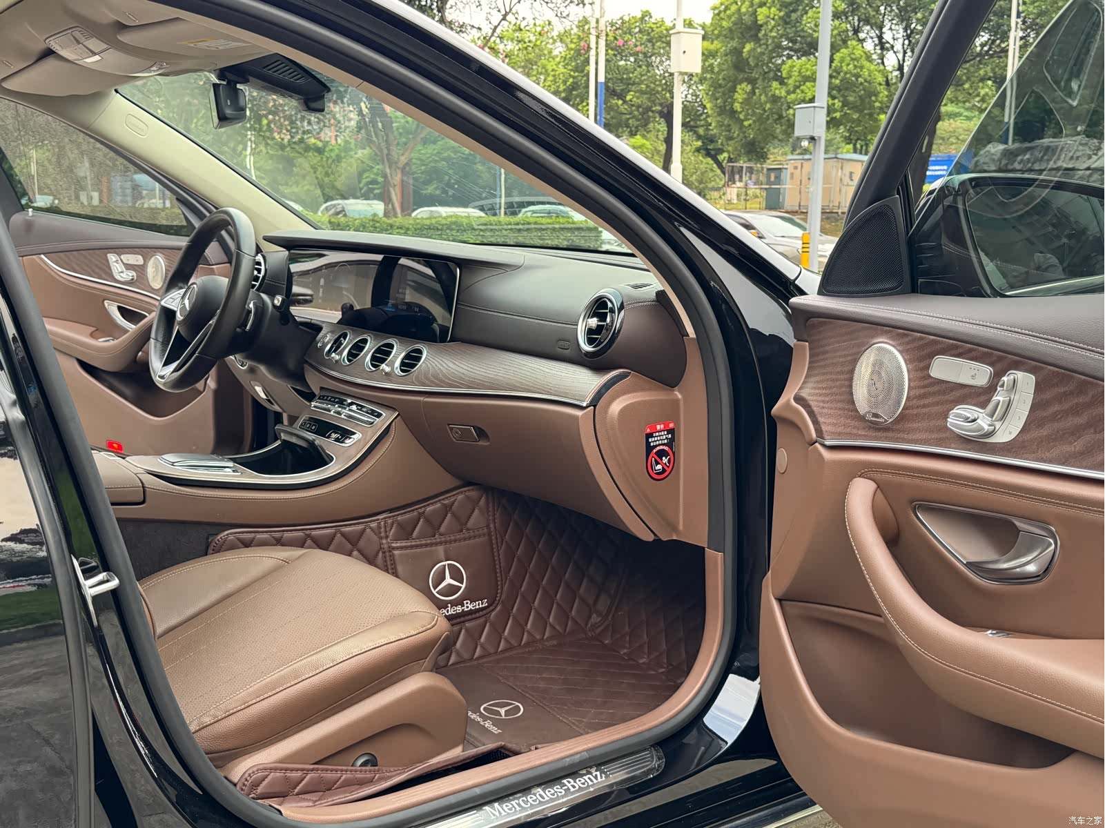 Mercedes-Benz E-Class, 2022 9
