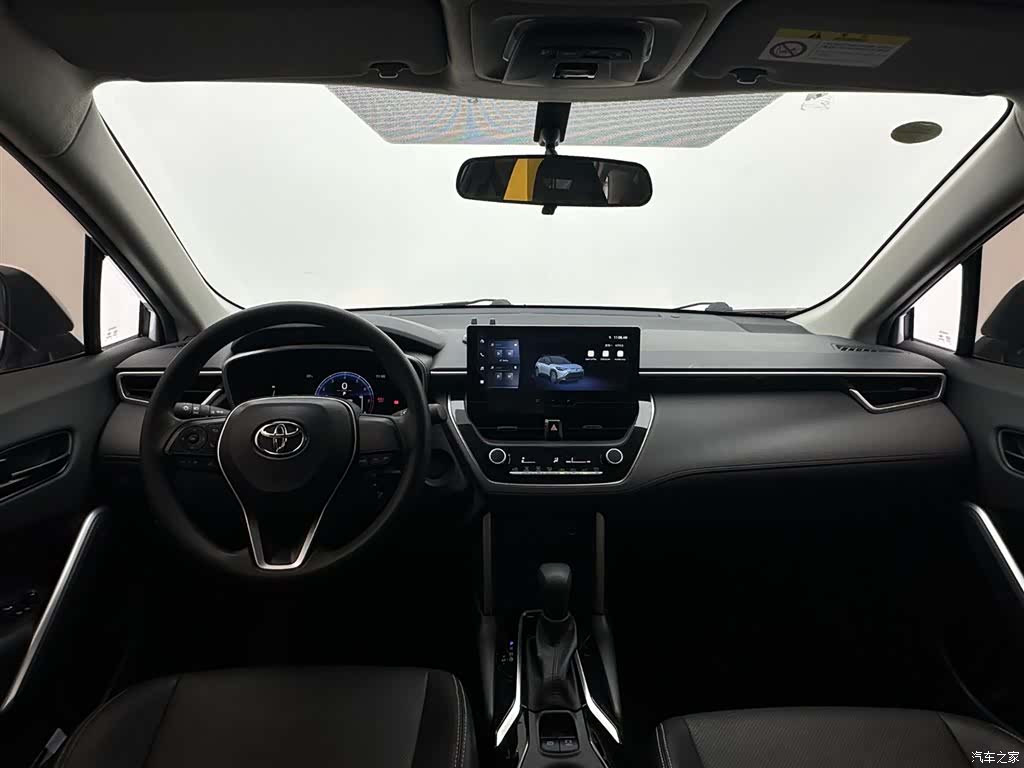 Toyota Frontlander, 2025 18