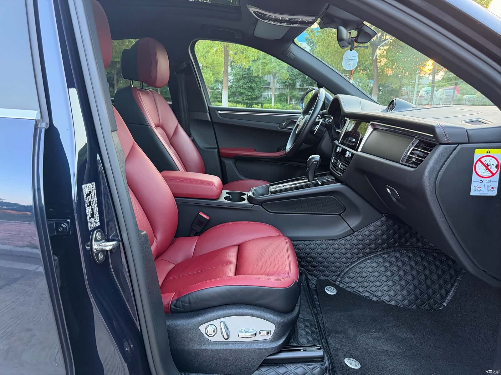 Porsche Macan, 2023 7