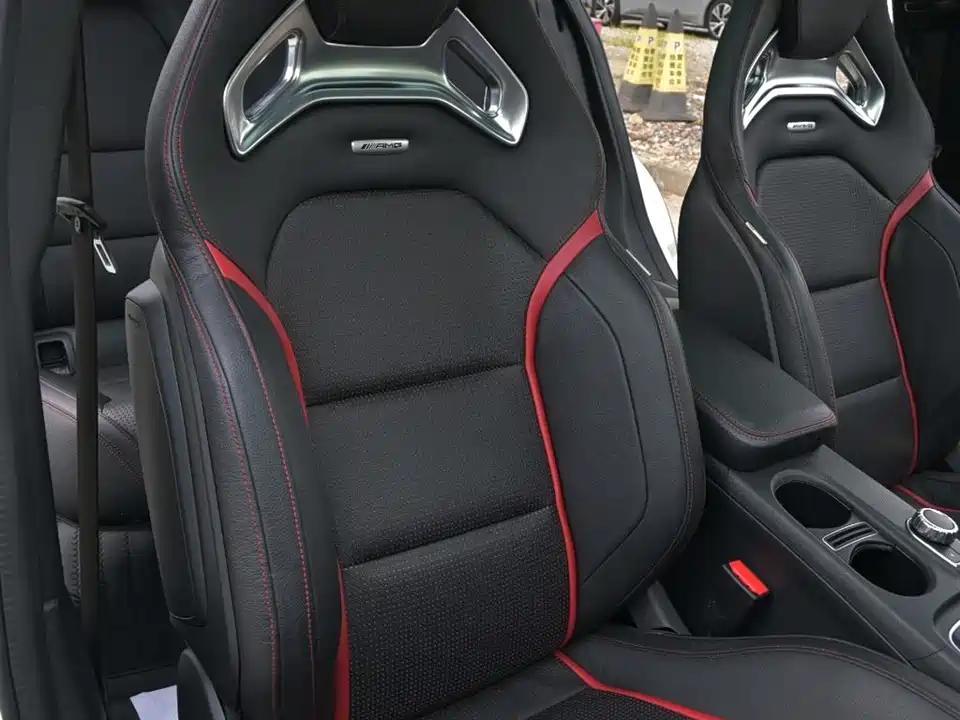 Mercedes-Benz GLA AMG