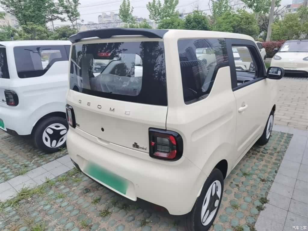 Geely Panda, 2026 все фото