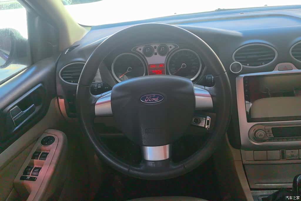 Ford Focus, 2015 15
