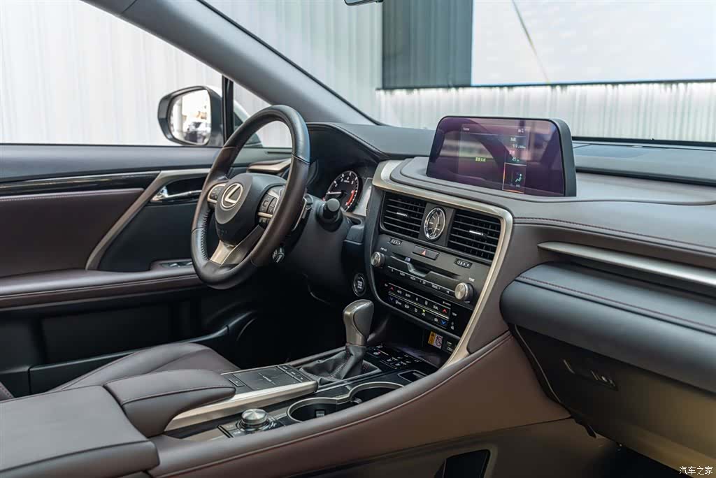 Lexus RX, 2022 12
