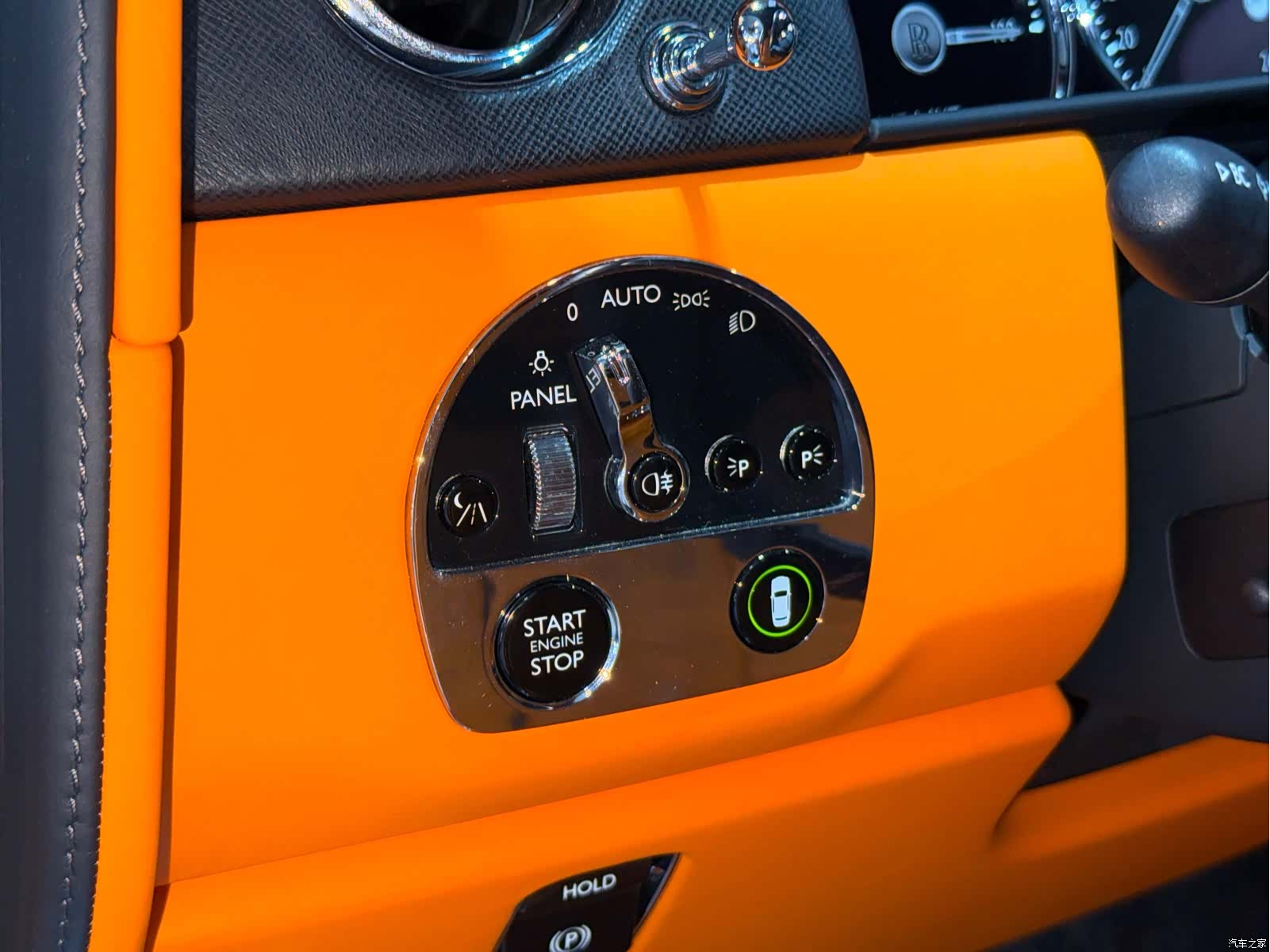 Rolls-Royce Cullinan, 2022 13