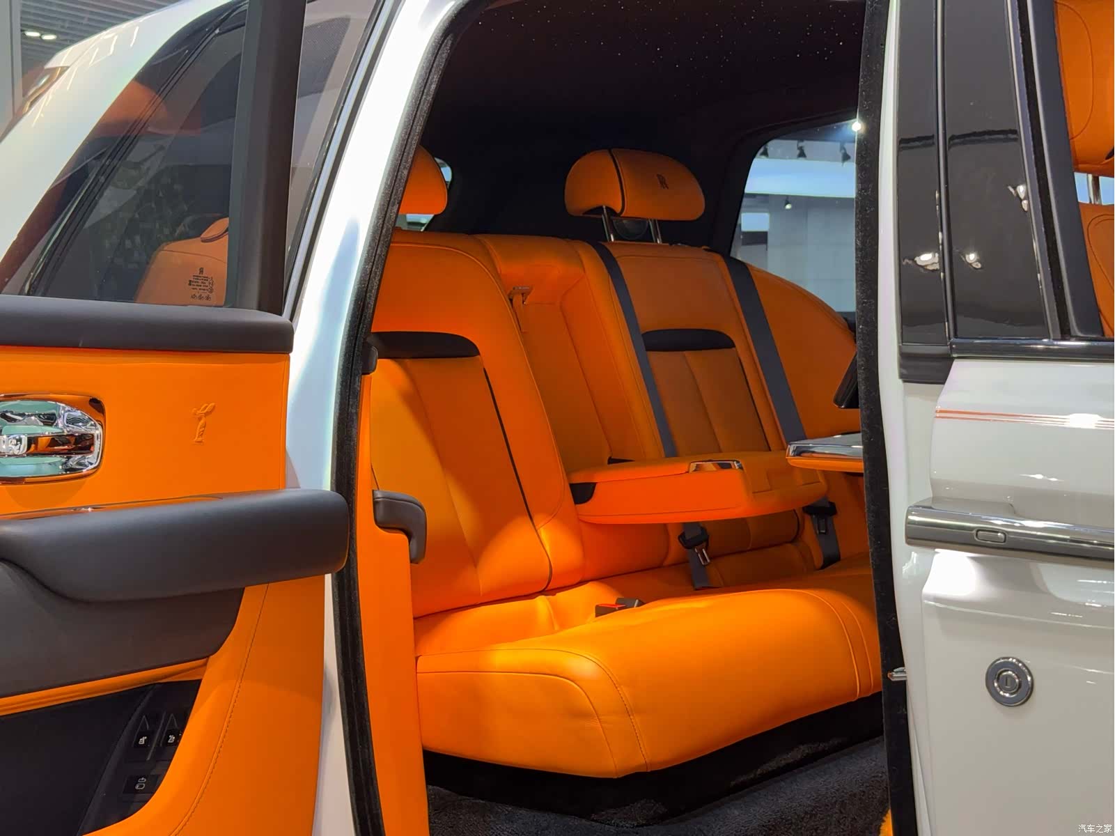 Rolls-Royce Cullinan, 2022 25