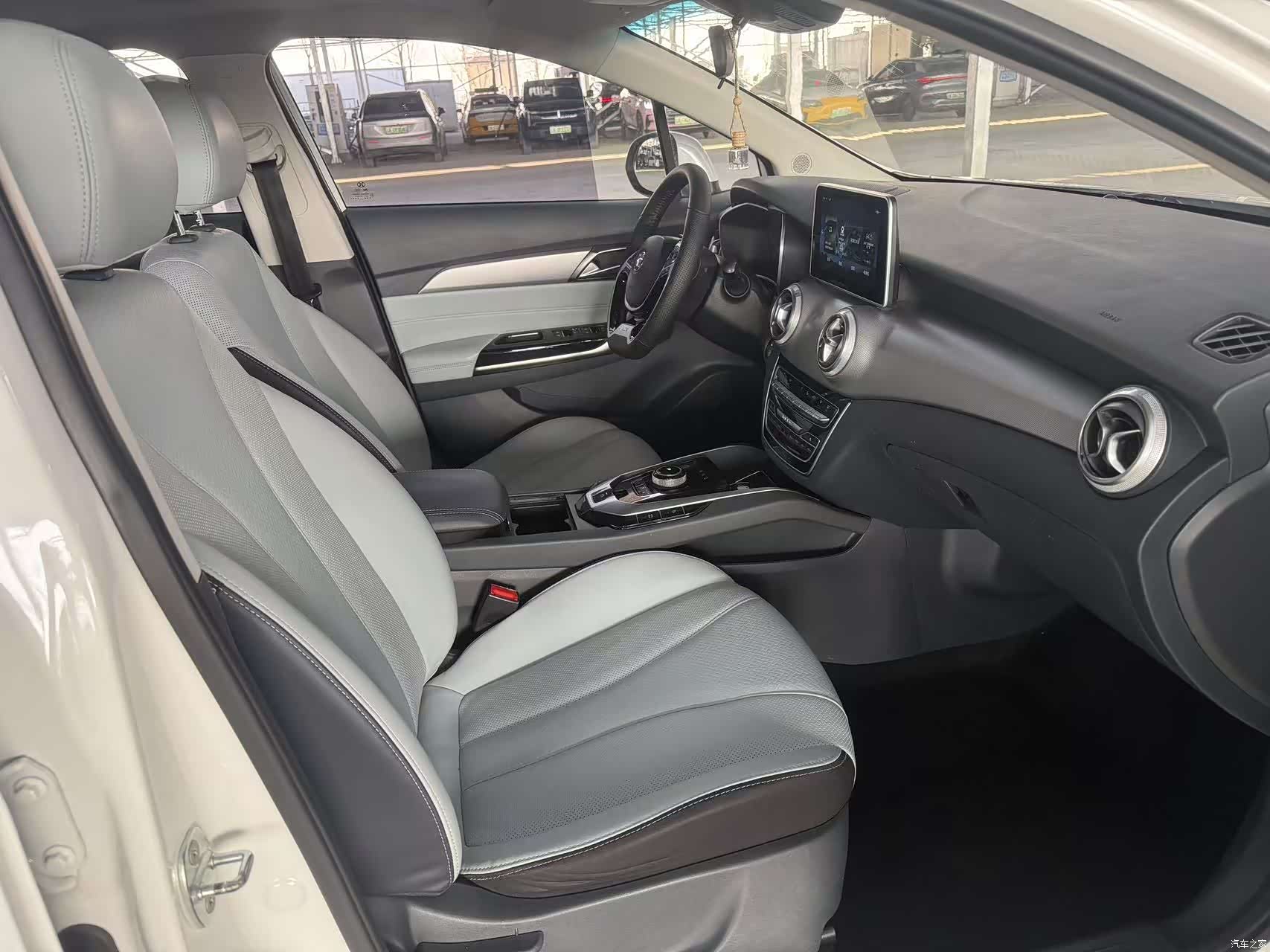 BAIC EU5, 2020 7