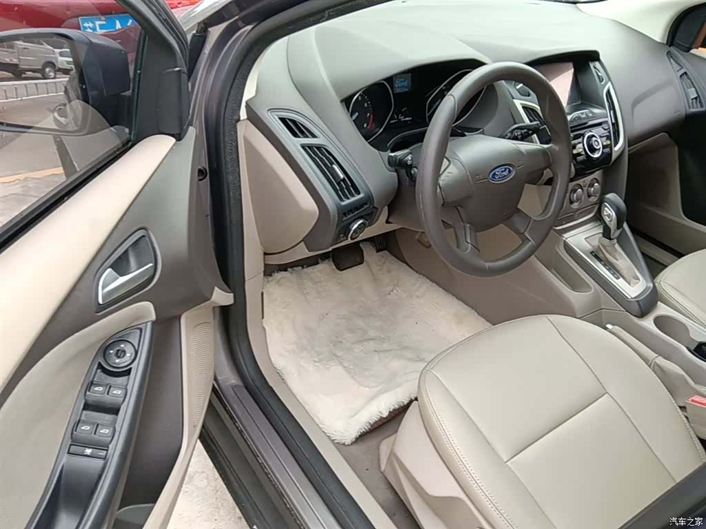 Ford Focus, 2015 16