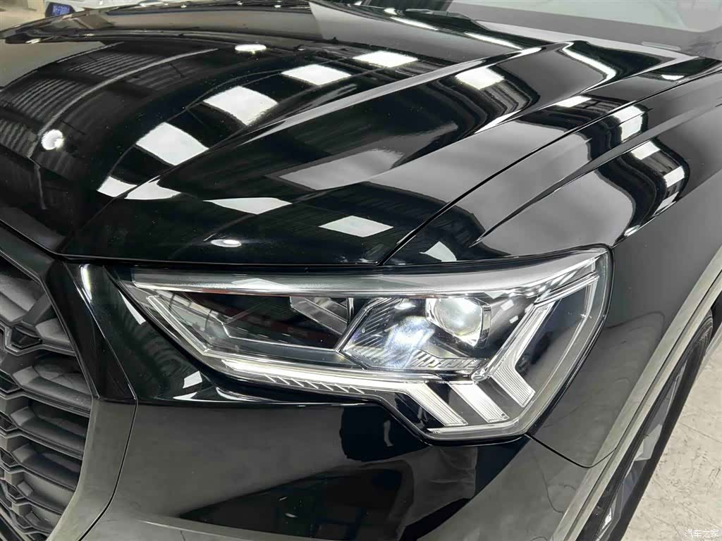 Audi Q3, 2023 18