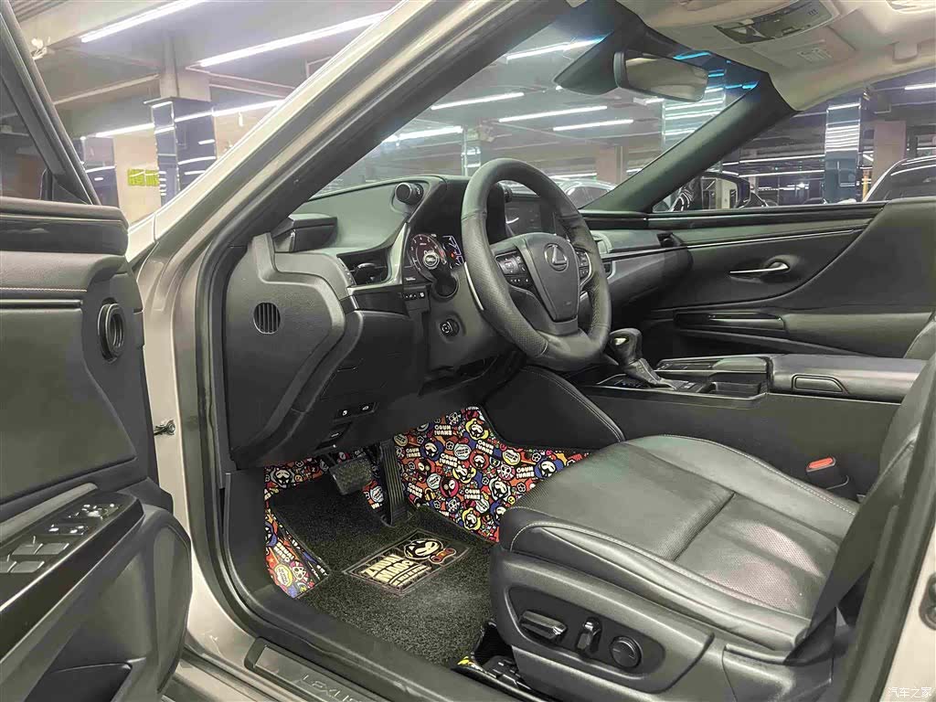 Lexus ES, 2019 8
