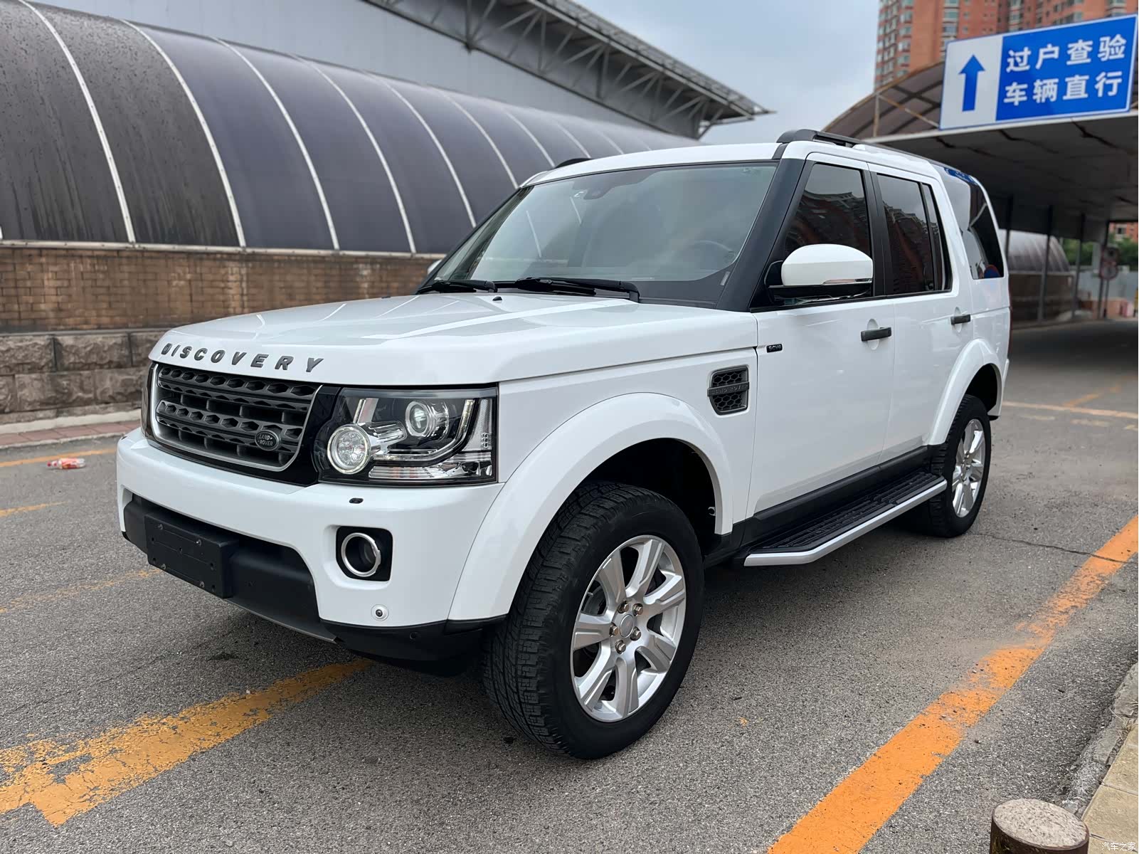 Land Rover Discovery, 2016 1