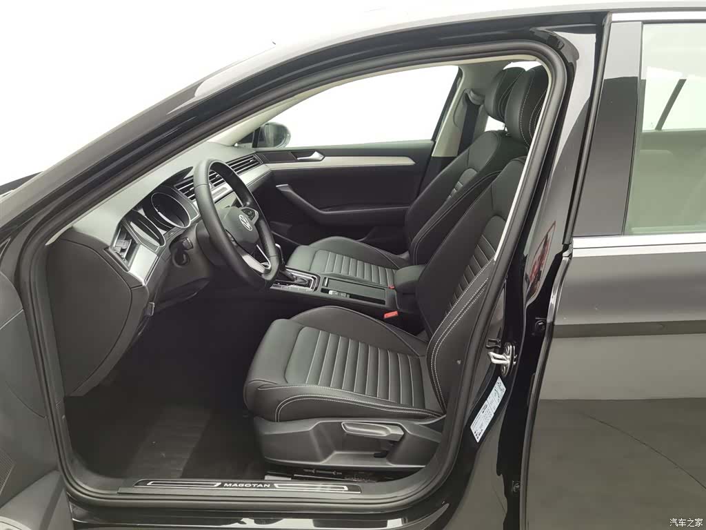 Volkswagen Magotan, 2021 10
