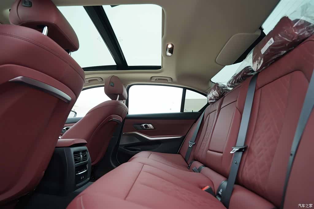 BMW 3 Series, 2026 20