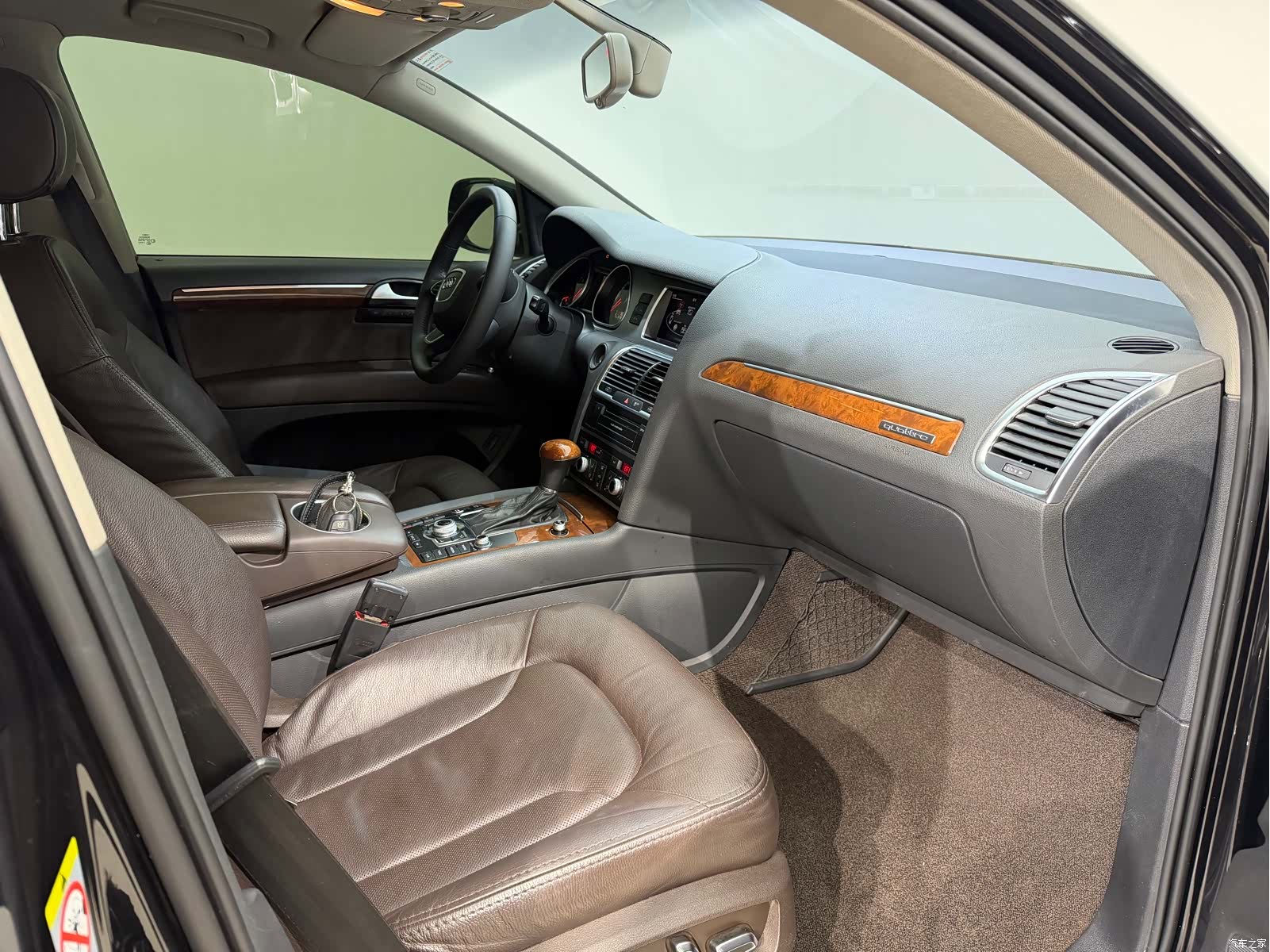 Audi Q7, 2013 9