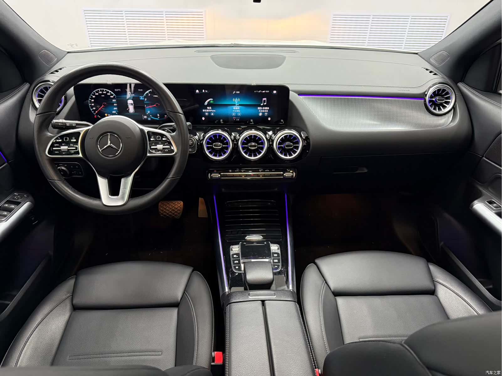 Mercedes-Benz GLA, 2022 10