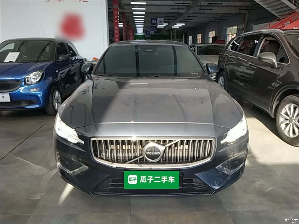 Volvo S60, 2023 3