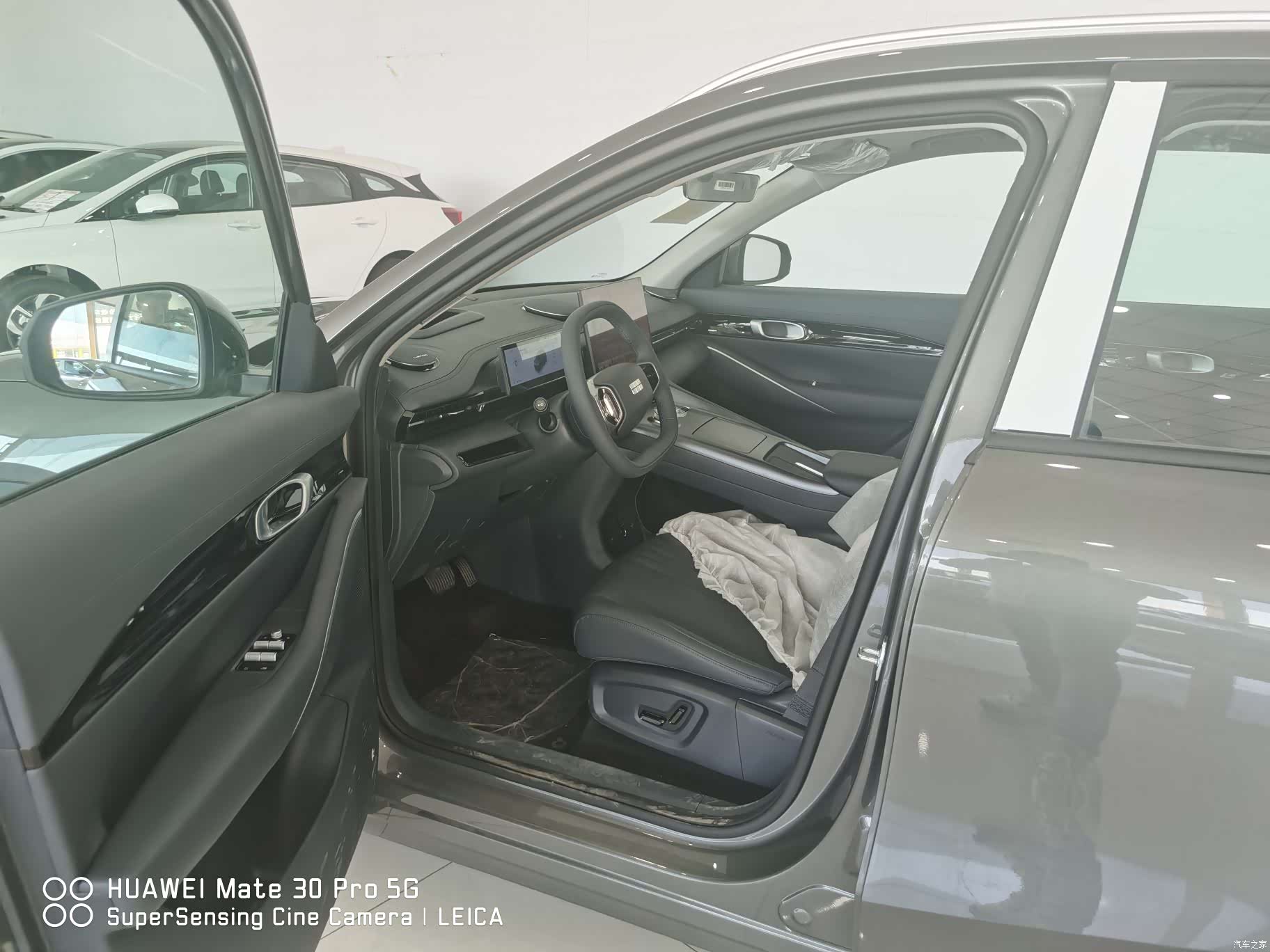Geely Galaxy E5, 2026 11