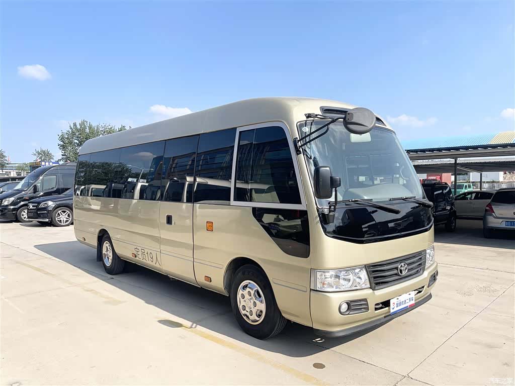 Toyota Coaster, 2018 17