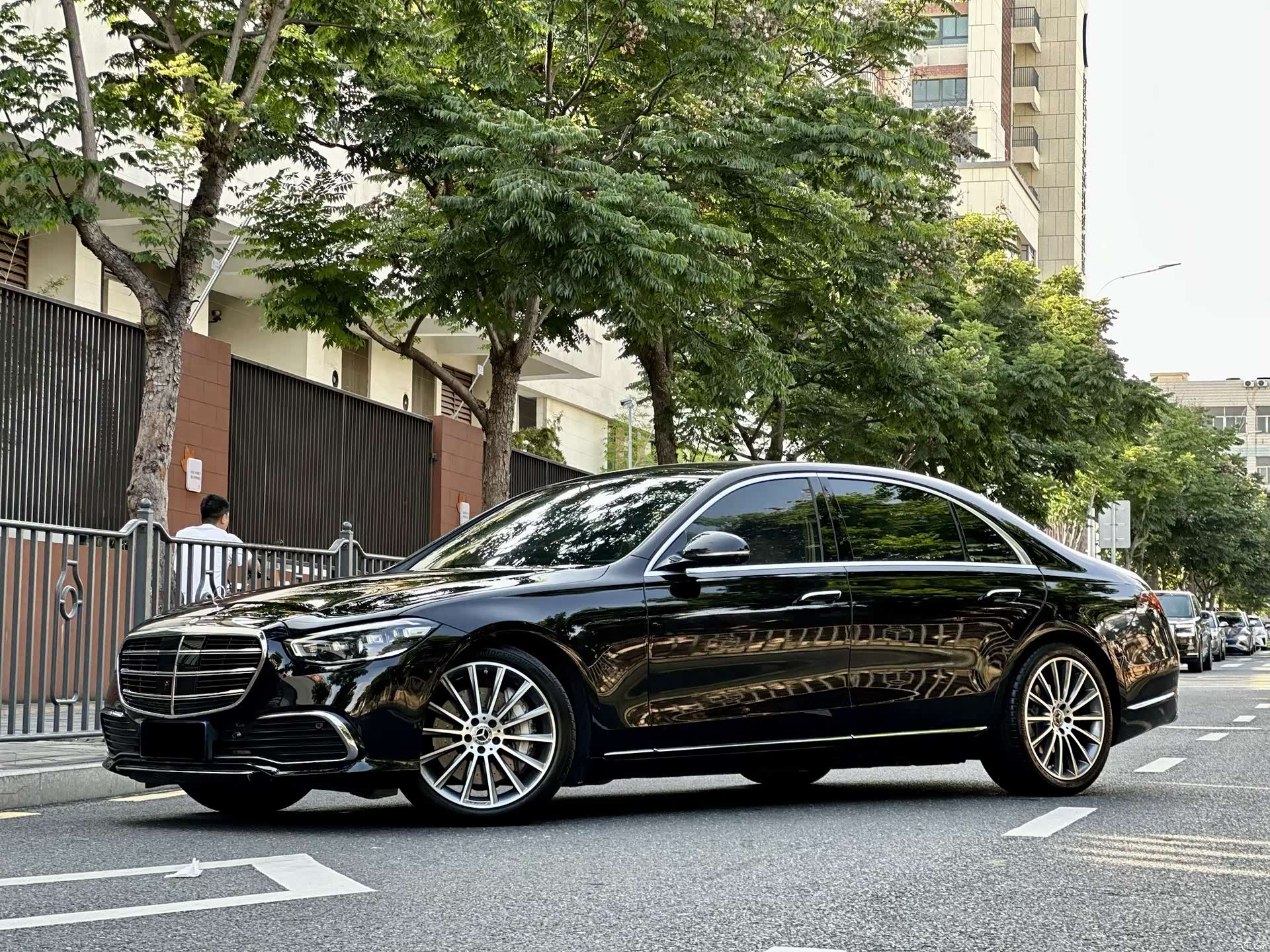 Mercedes-Benz S-Class, 2021 1