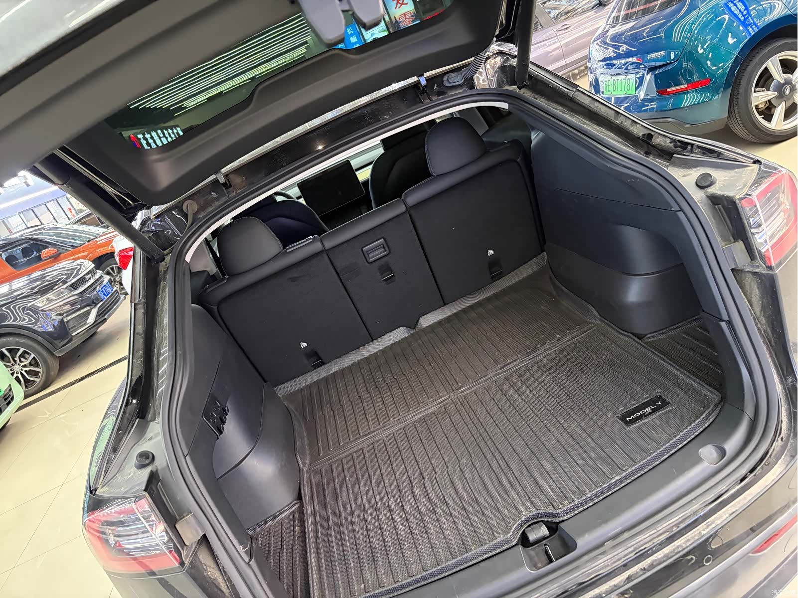 Tesla Model Y, 2023 6