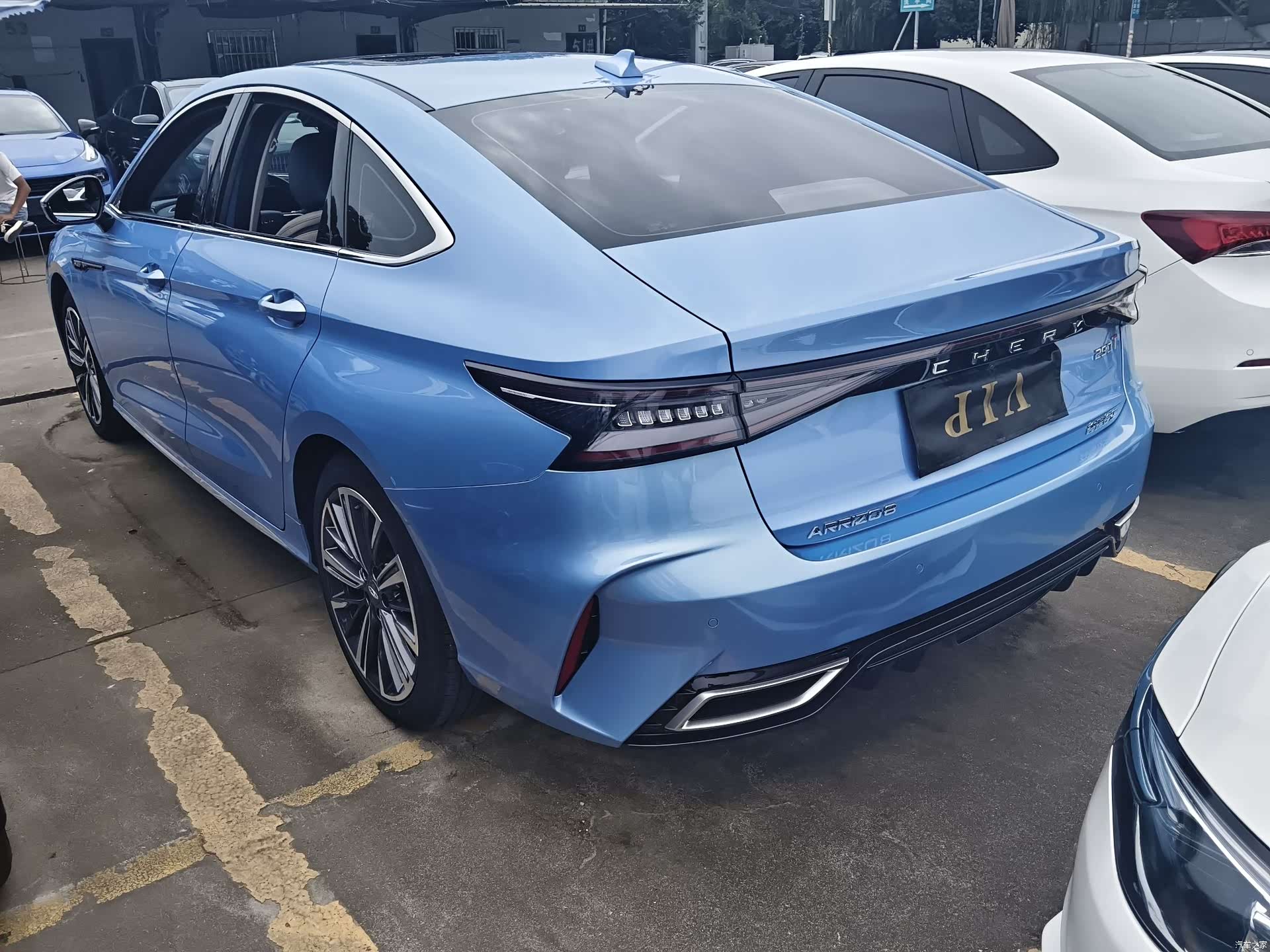 Chery Arrizo 8, 2022 17