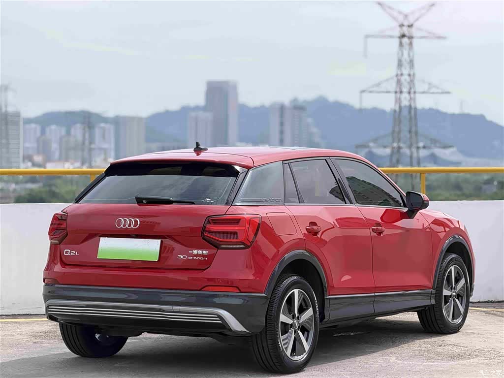 Audi e-tron, 2019 4