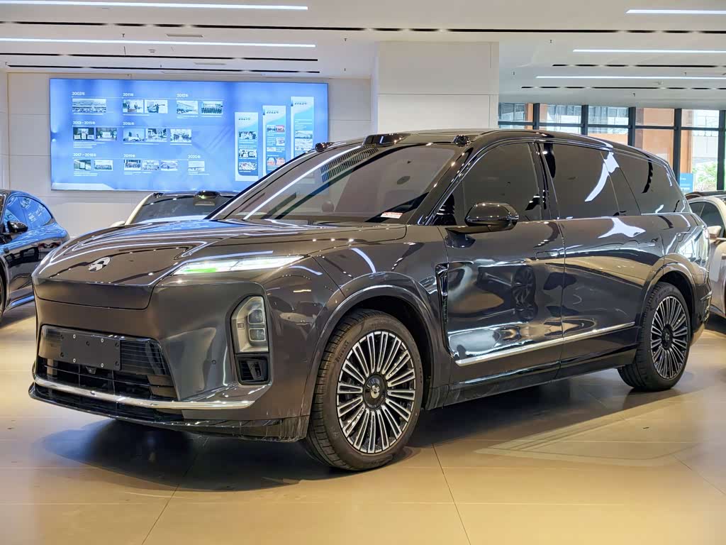 NIO ES8