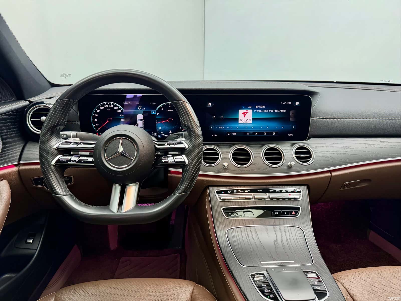 Mercedes-Benz E-Class, 2022 19