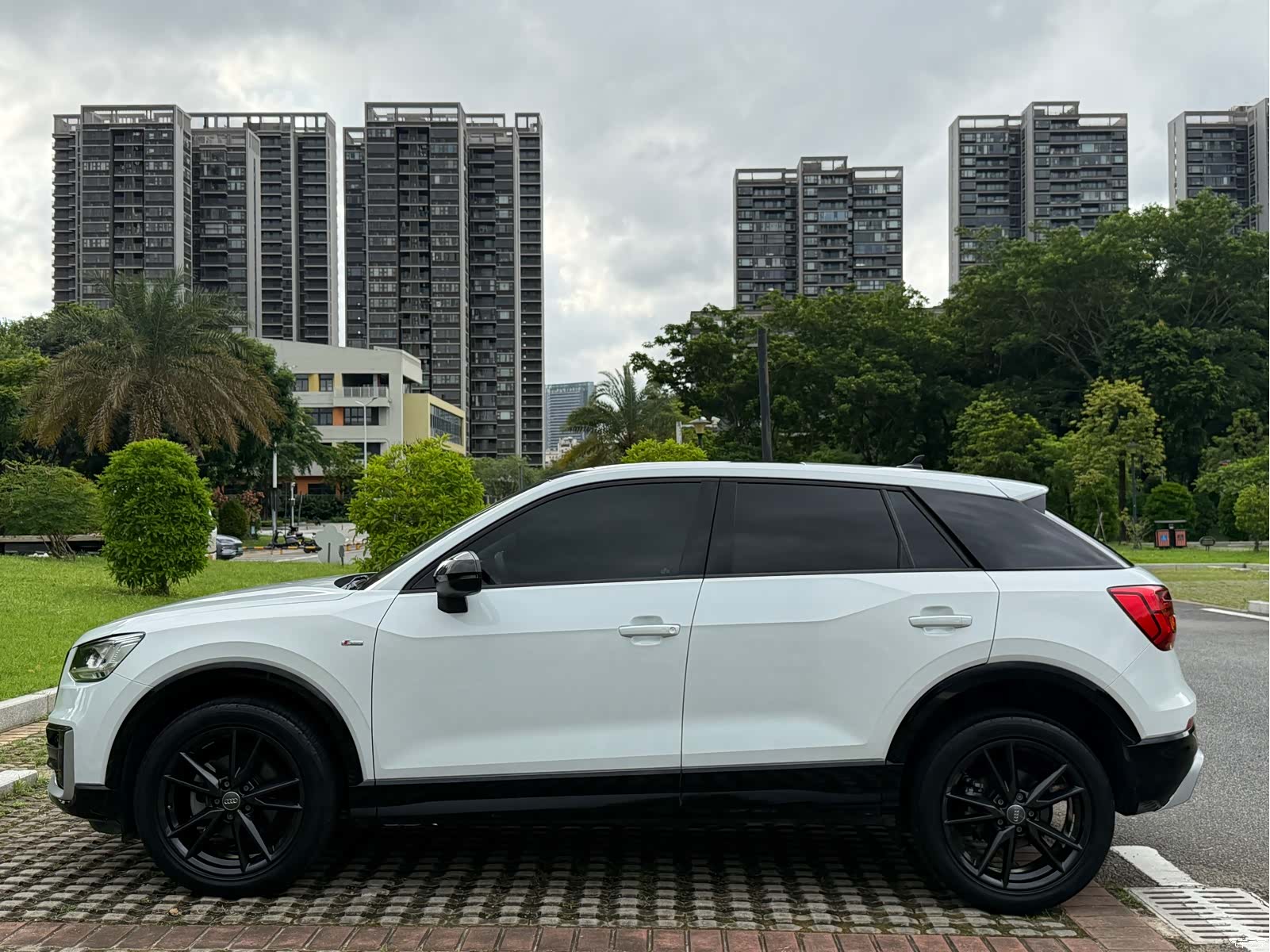 Audi Q2L, 2019 7