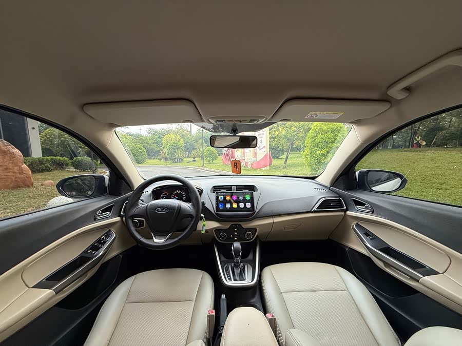 Ford Focus 2017, фото 17