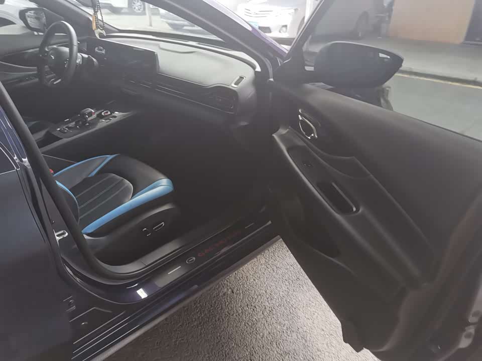 Trumpchi Shadow Leopard