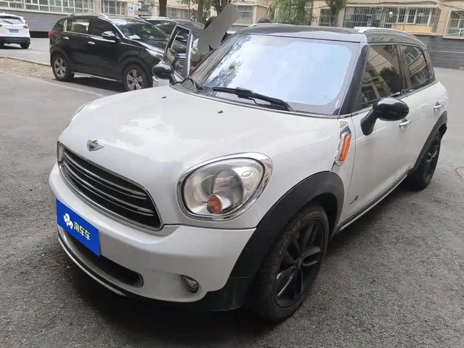 MINI COUNTRYMAN