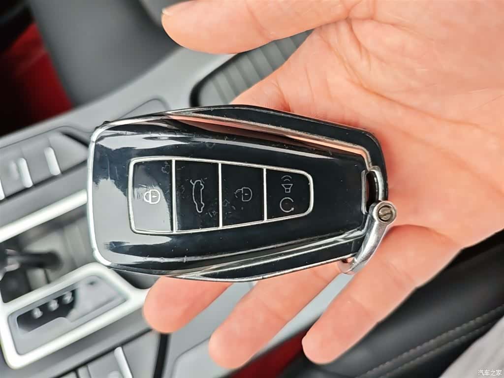 Geely Emgrand, 2021 9