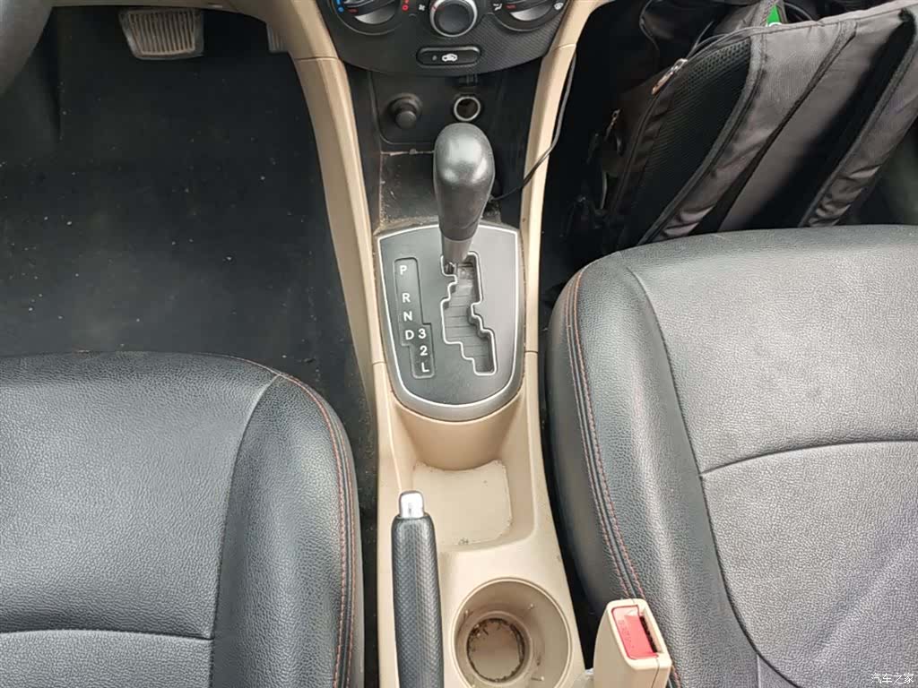 Hyundai GLS, 2015 14