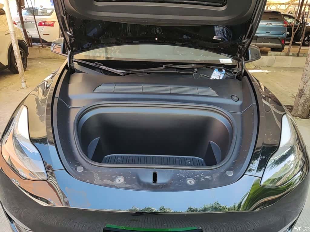 Tesla Model Y, 2021 20
