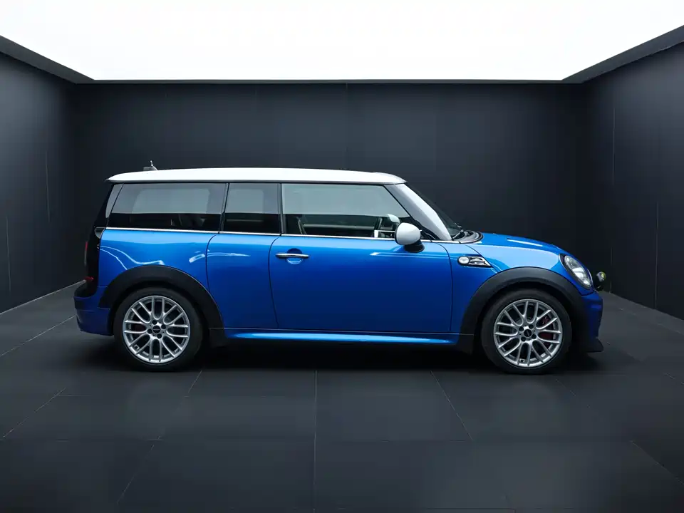 MINI JCW CLUBMAN