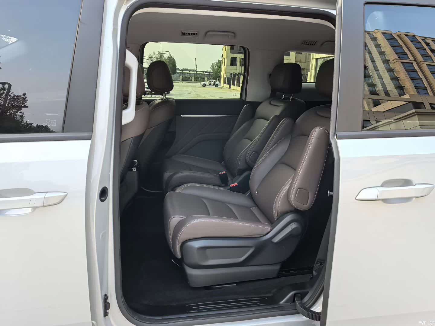 Wuling 730, 2026 все фото