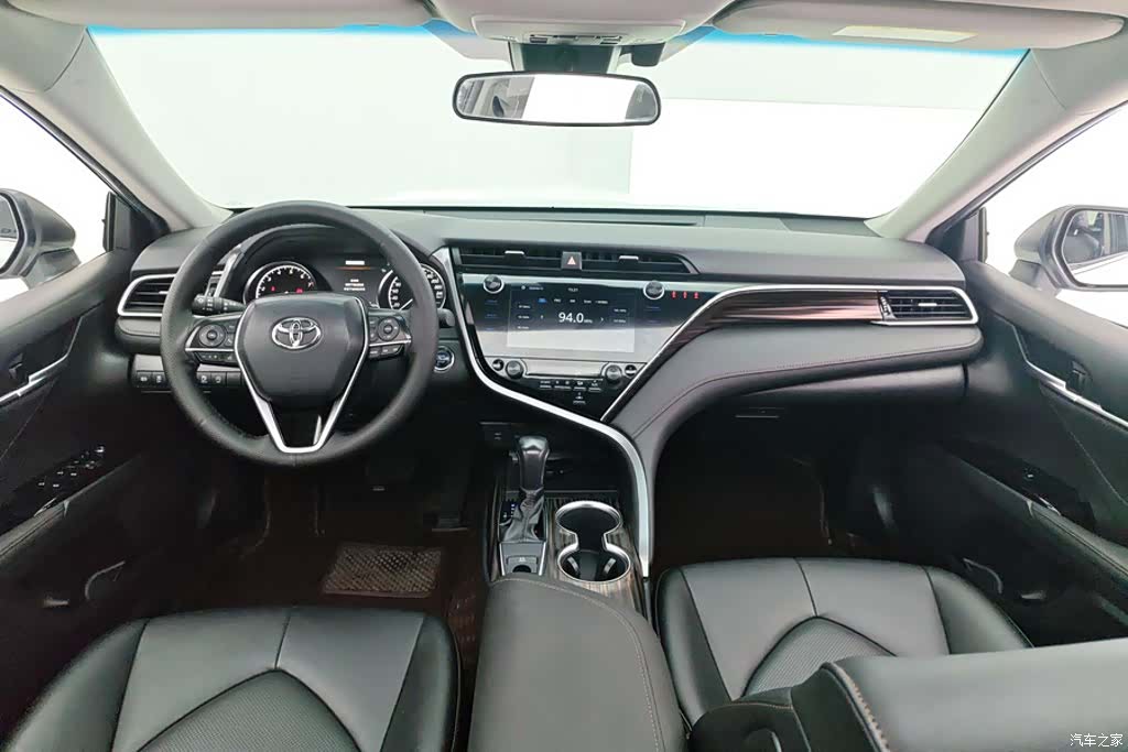 Toyota Camry, 2021 12
