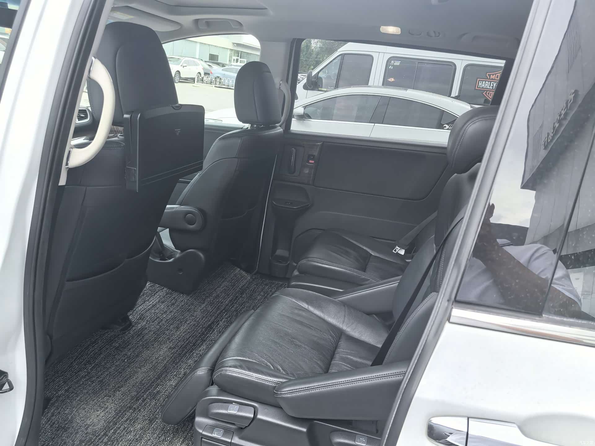 Honda Odyssey, 2018 все фото